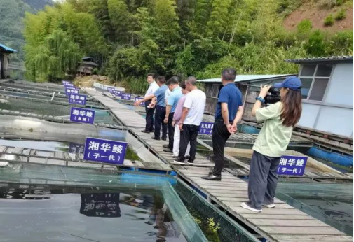 长沙九游CHINA生物科技研究所有限公司,动物用注射药,长沙动物用口服液,九游CHINA水产药,微生态制剂,动物用粉散剂,九游CHINA生物科技